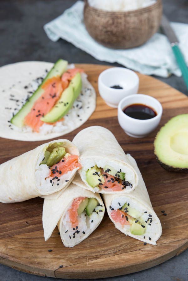 sushi wraps met zalm en avocado