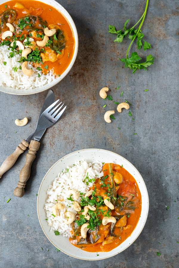 curry met kip en spinazie