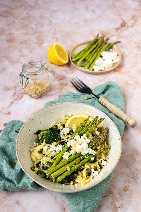 Orzo met groene asperges en citroen