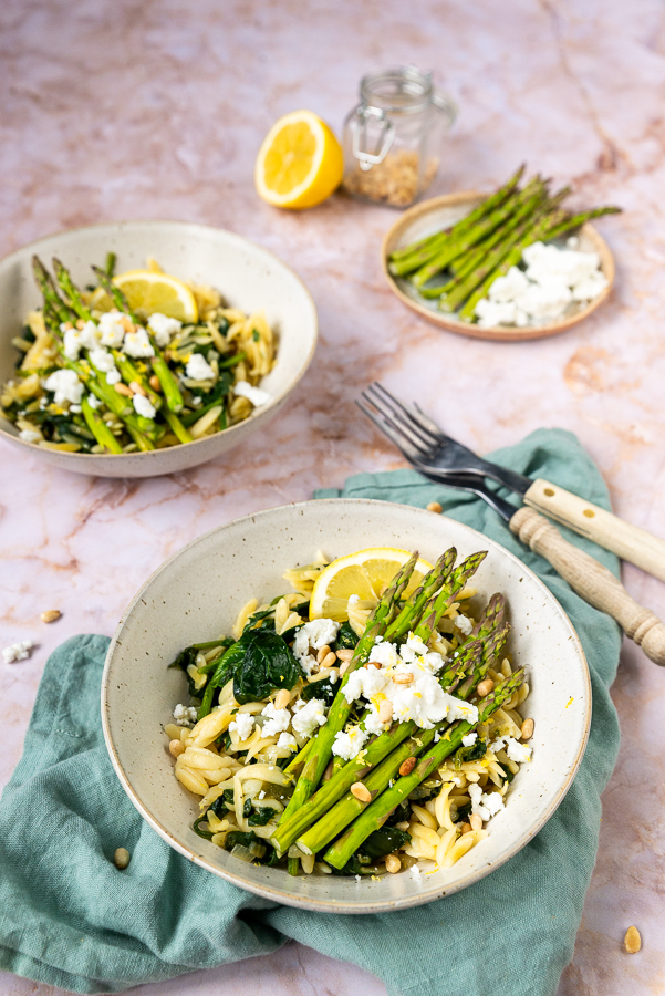 Orzo met groene asperges en citroen