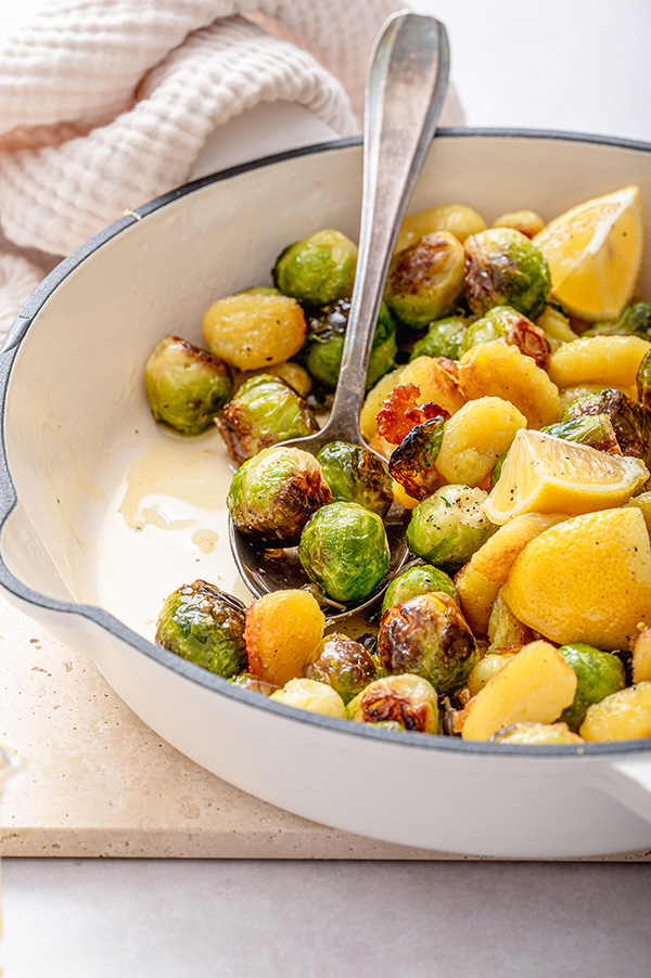 Gnocchi met spruiten en botersaus