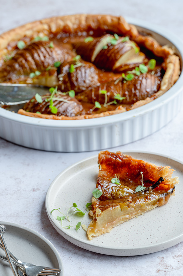 Knapperige perentaart met karamel