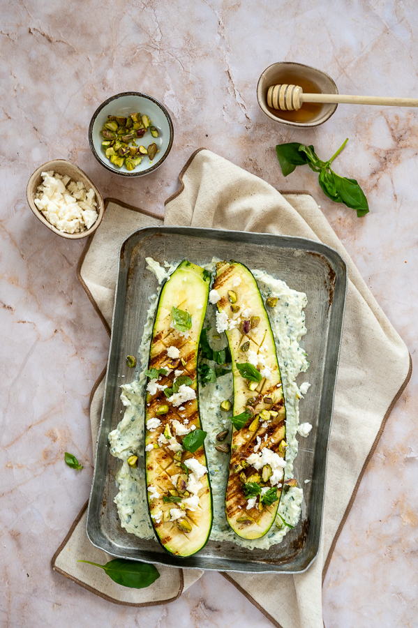 Fetaspread met geroosterde courgette