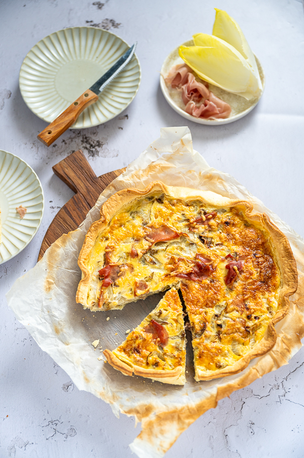 Witlofquiche met prosciutto