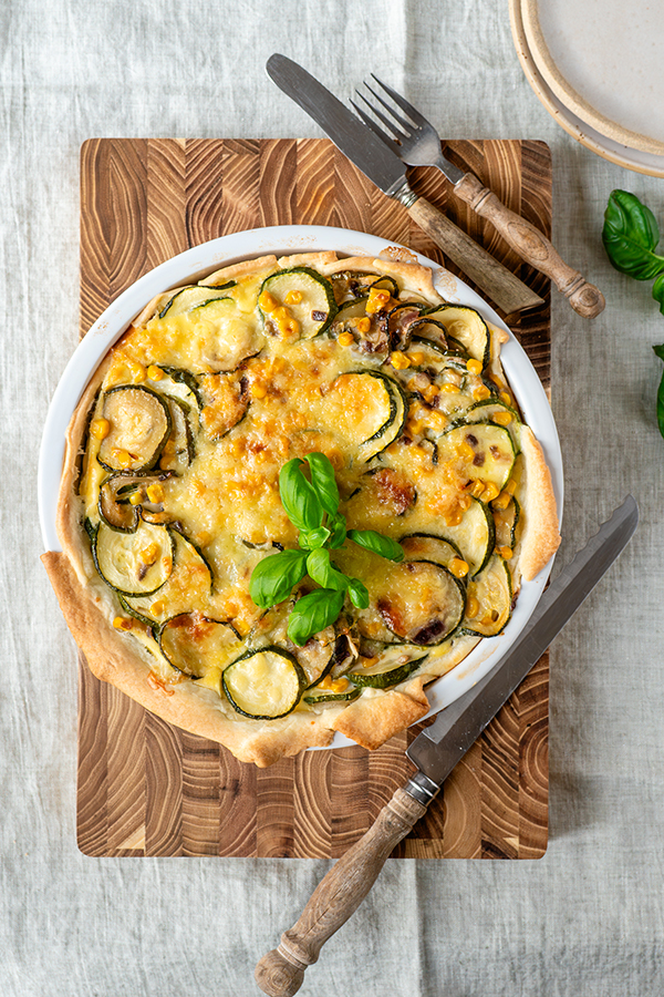 Hartige taart met courgette en mais