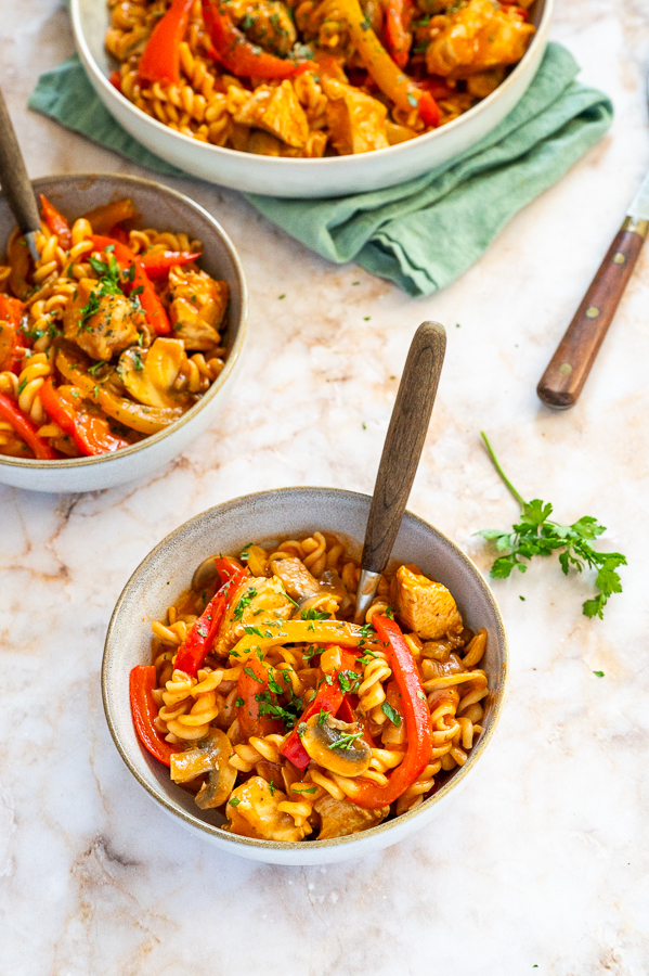 Macaroni stroganoff met kip