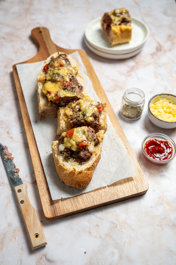 Gevuld stokbrood met gehakt