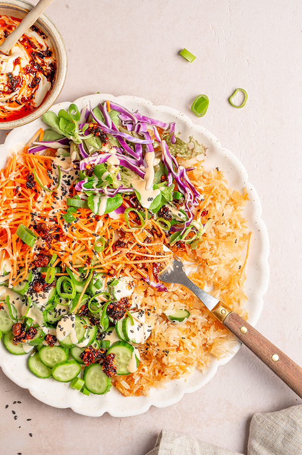 Crispy rijstsalade met crispy-chilimayonaise