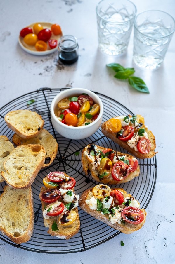 Bruschetta caprese
