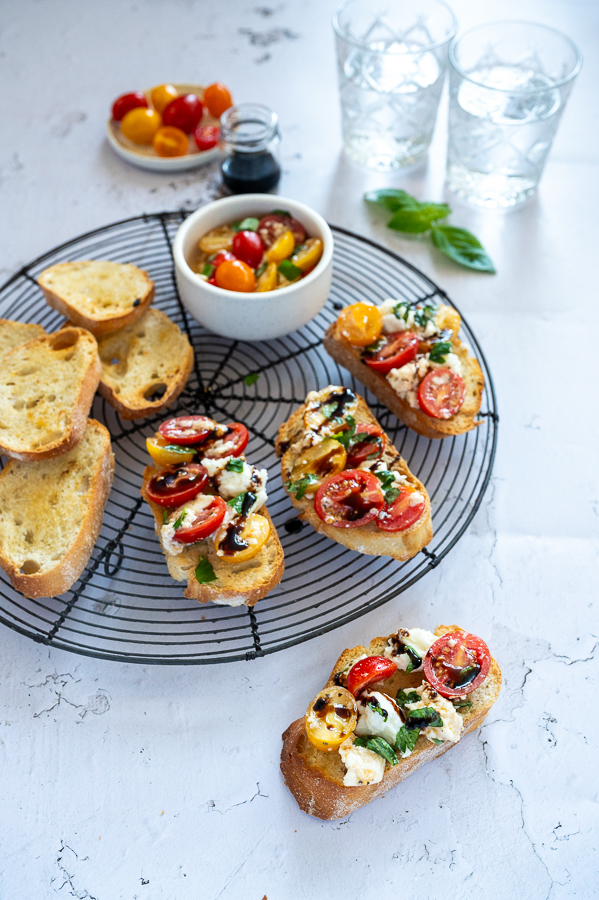 Bruschetta caprese