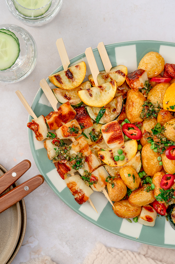 Halloumi-courgettespiesjes chimichurri