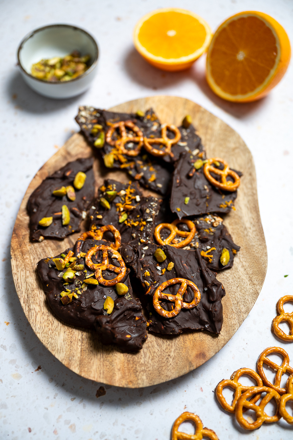 Christmas Bark met sinaasappel en pistache