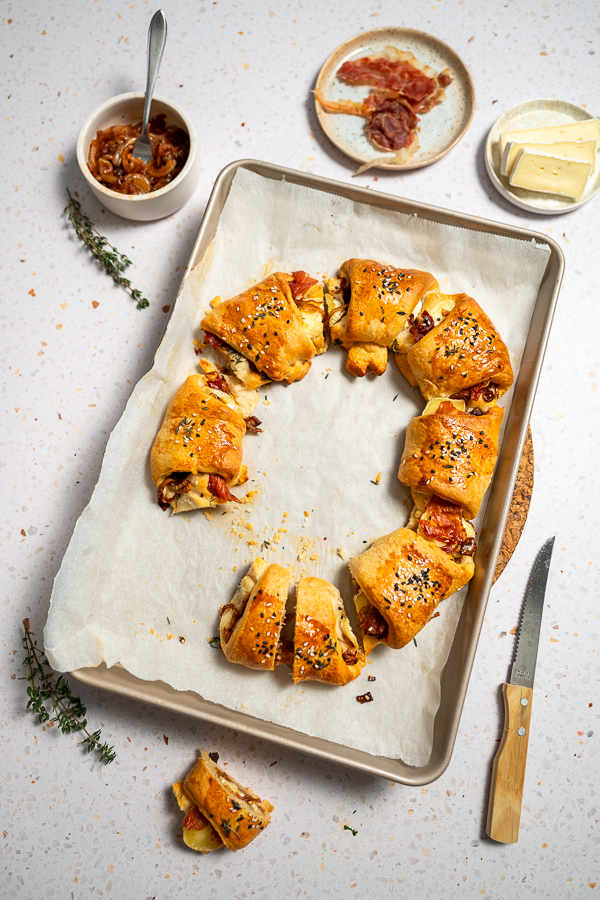 borrelkrans met brie en parmaham