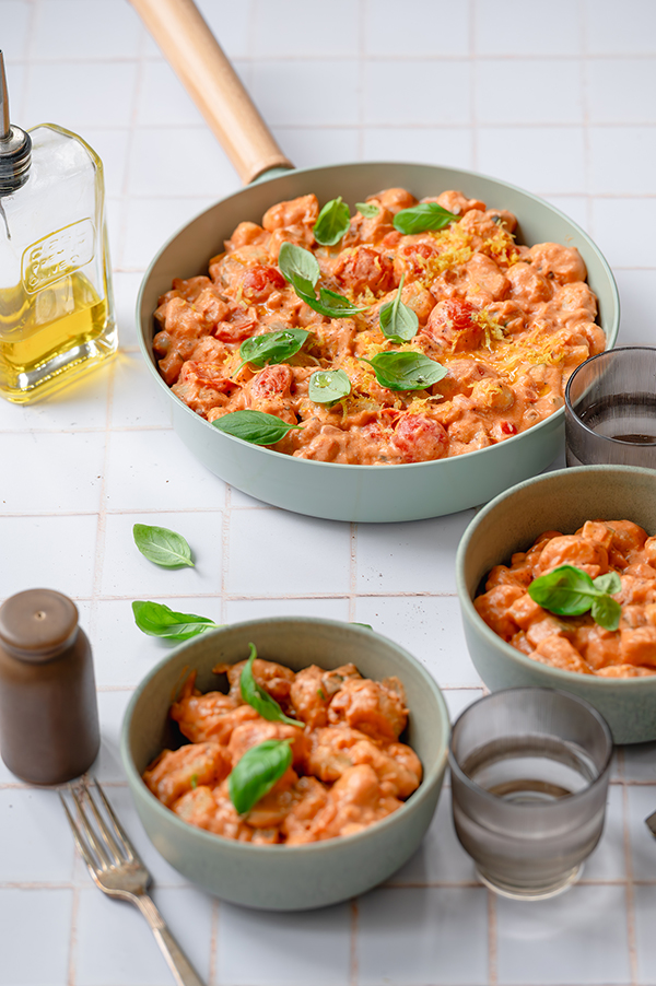 Gnocchipannetje met groenten in tomatensaus