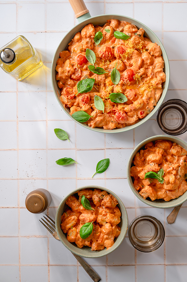 Gnocchipannetje met groenten in tomatensaus