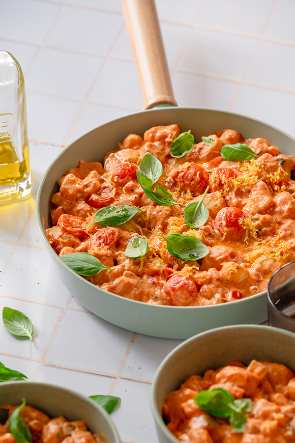Gnocchipannetje met groenten in tomatensaus