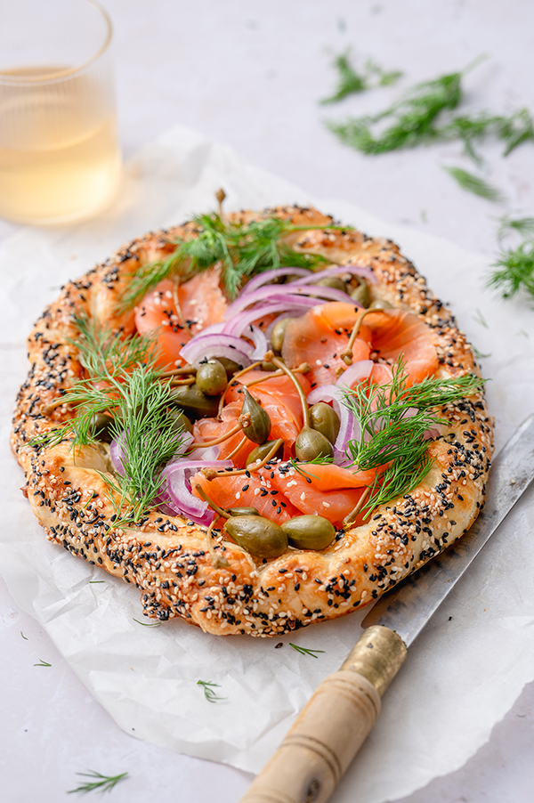 Zalmgalette met sesamkorst en roomkaas