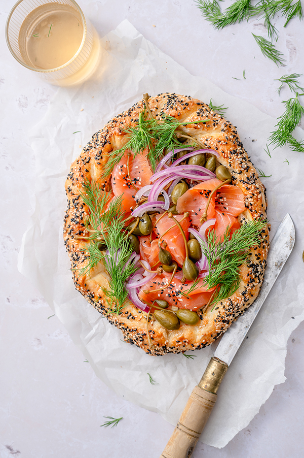Zalmgalette met sesamkorst en roomkaas