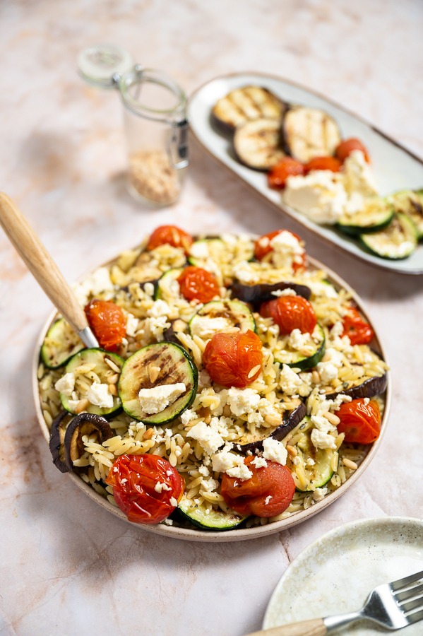 Orzo met gegrilde groenten en feta