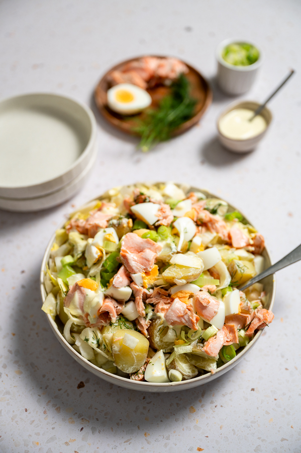 Aardappelsalade met witlof en zalm