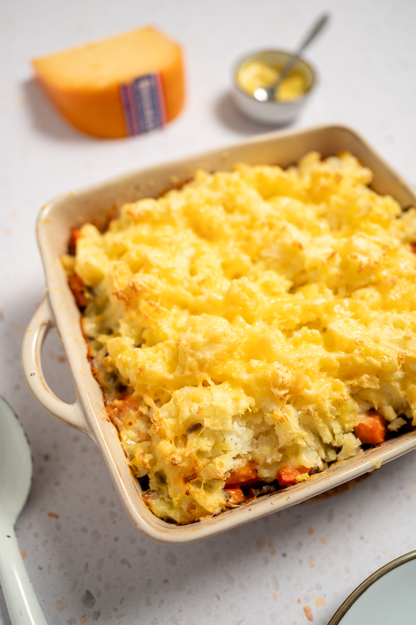 Ovenschotel met gehakt, prei en aardappel