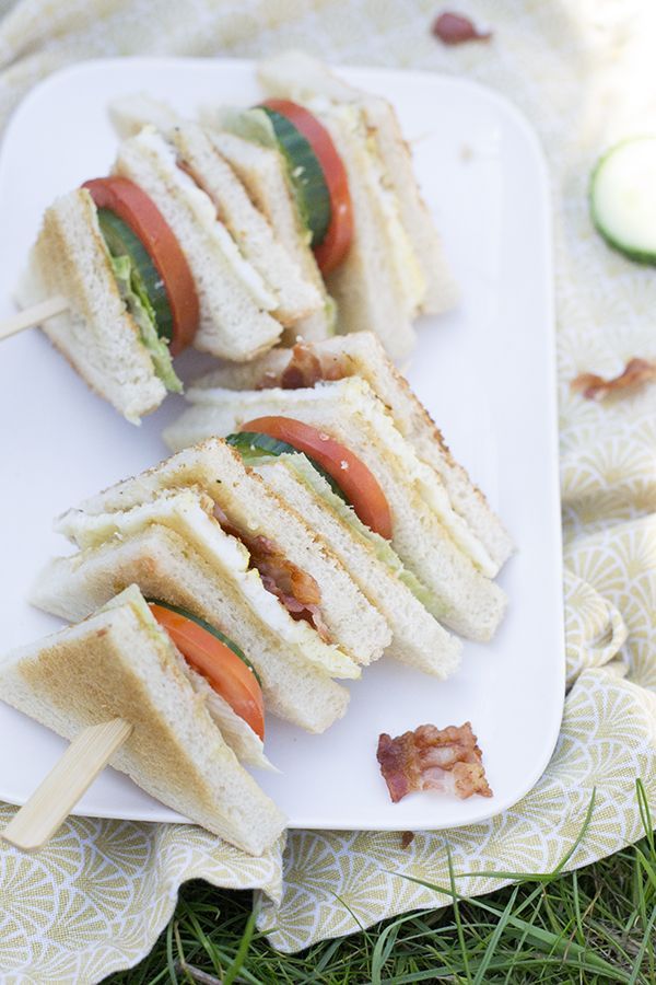 Ongekend Mini clubsandwich met gebakken ei en krokant spek - Brenda Kookt! XL-56