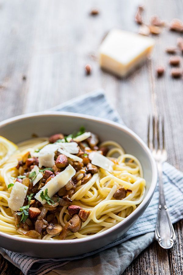 Pasta met champignons en truffelolie