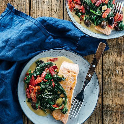 Zalmmoten in gegrilde paprikasaus