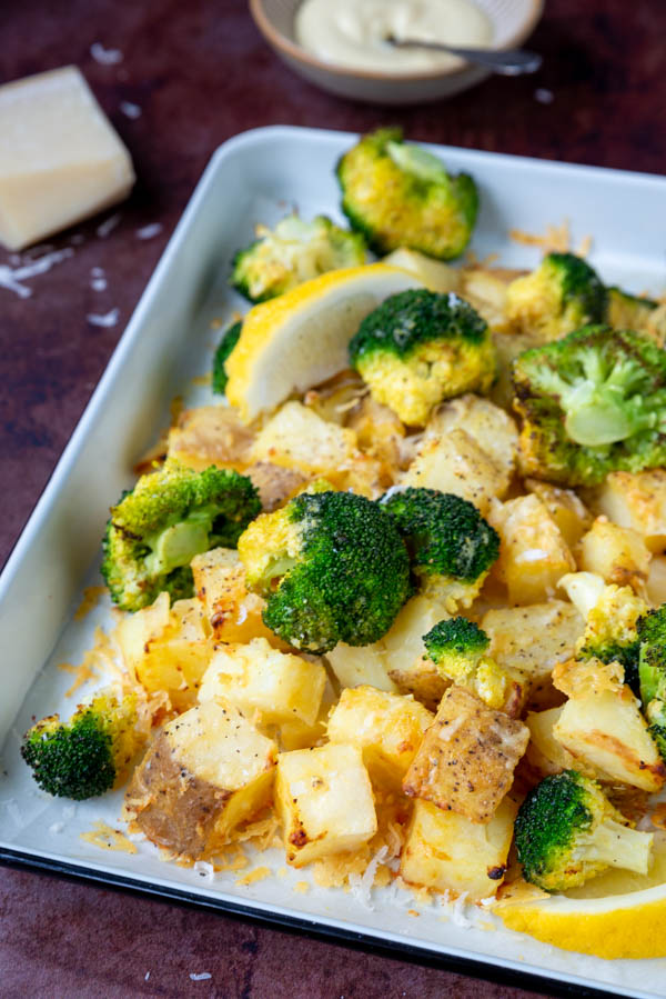 Parmezaan aardappeltjes met broccoli